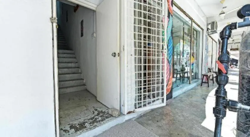 Hotel Spot On 90795 Hungrybedz Youth Hostel Malacca