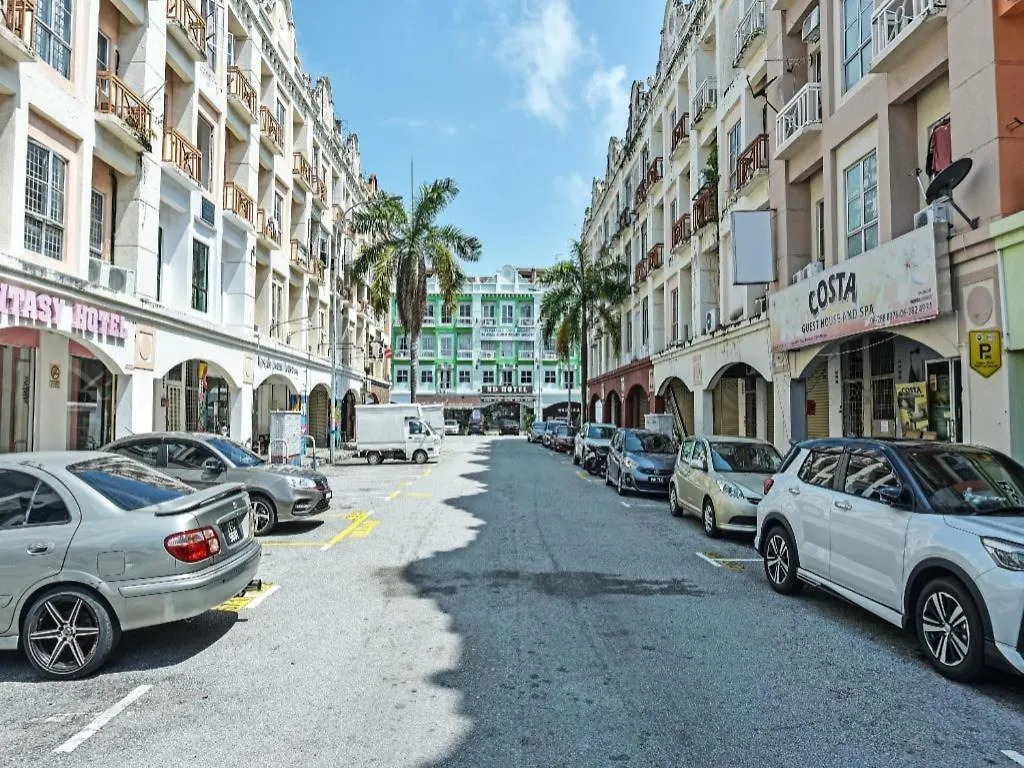 ** Hotel Spot On 90795 Hungrybedz Youth Hostel Malacca Malaysia