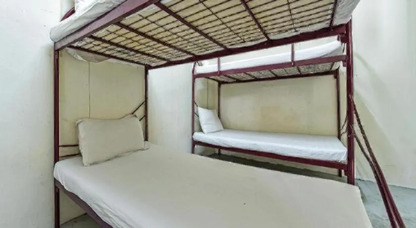 Hotel Spot On 90795 Hungrybedz Youth Hostel Malacca