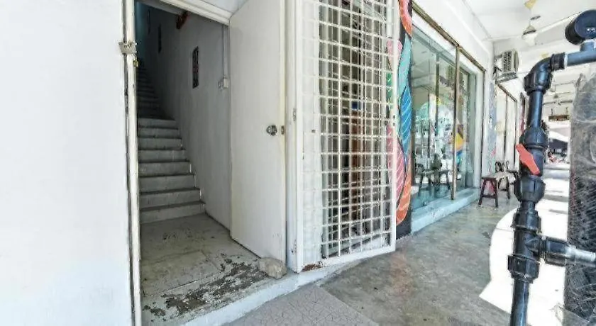 Spot On 90795 Hungrybedz Youth Hostel Malacca 2*,