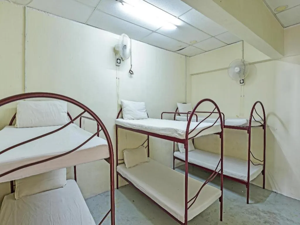 Spot On 90795 Hungrybedz Youth Hostel Malacca Malaysia
